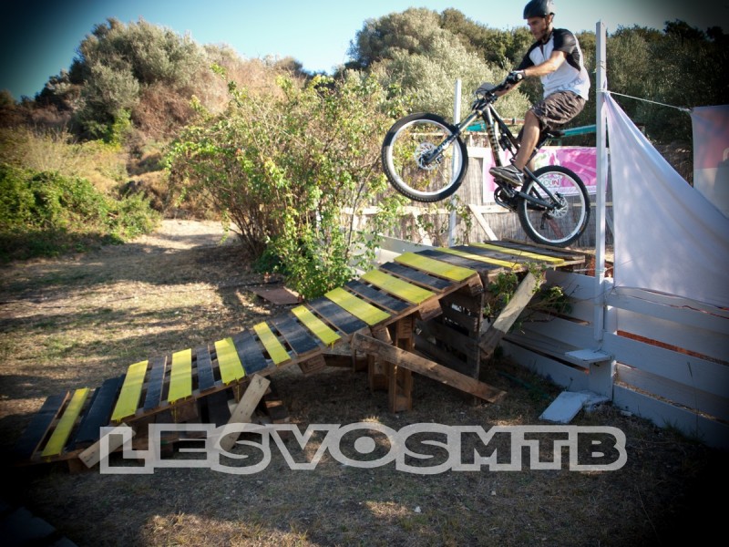 Femme Fatale Lesvos MTB 1st Dual Slalom - Video