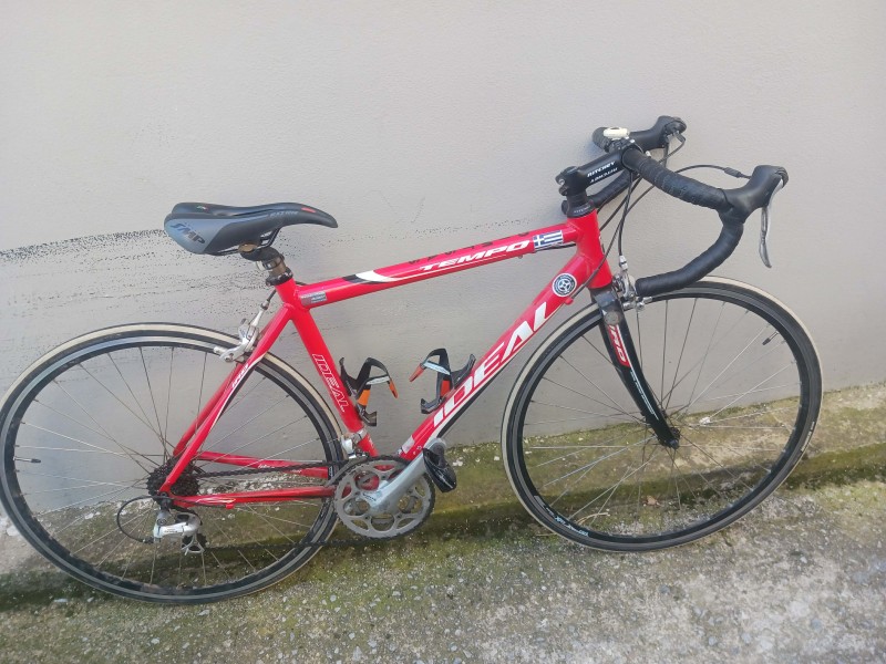 &Pi;&omega;&lambda;&epsilon;ί&tau;&alpha;&iota; Ideal Tempo