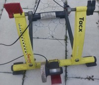 Πωλείται προπονητήριο tacx